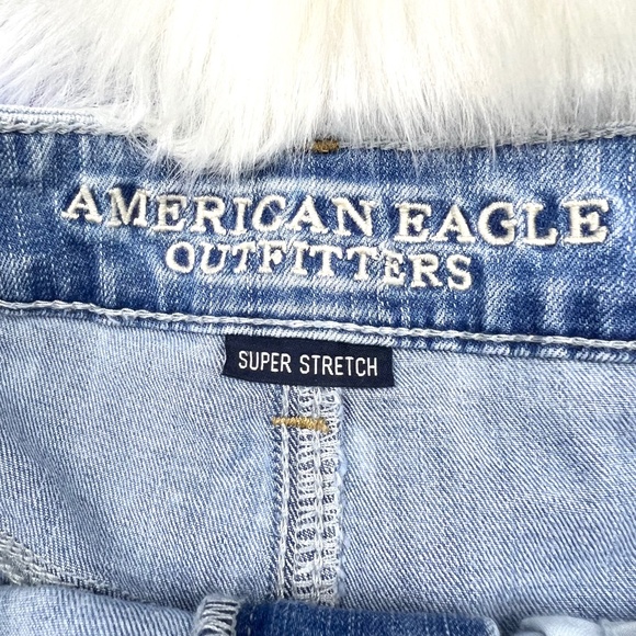 |•AMERICAN🦅EAGLE•| Hi-Rise Shortie Shorts Distressed w/ Flowers - Picture 6 of 11